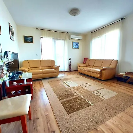 Sunrise Splendid Apartment